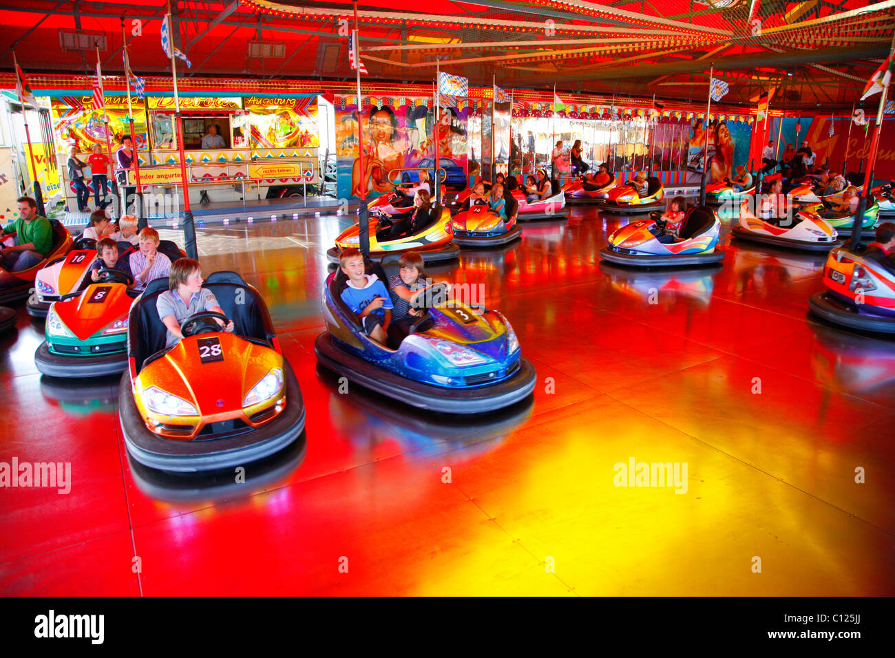 Autoscooter, Volksfest, Muehldorf am Inn, Bayern, Deutschland, Europa Stockfoto