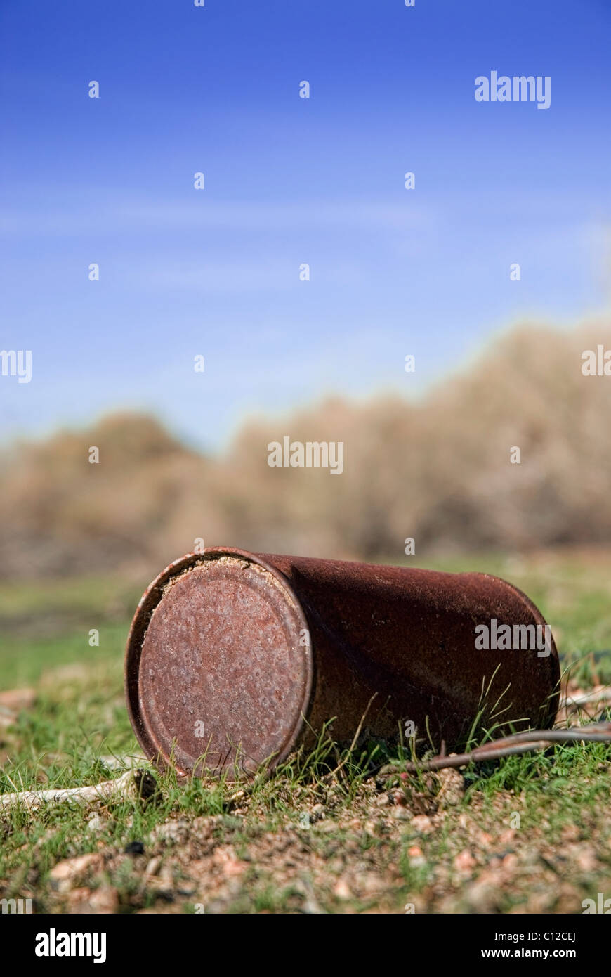 Einen alten rostigen Blechdose in der kalifornischen Wüste. Stockfoto