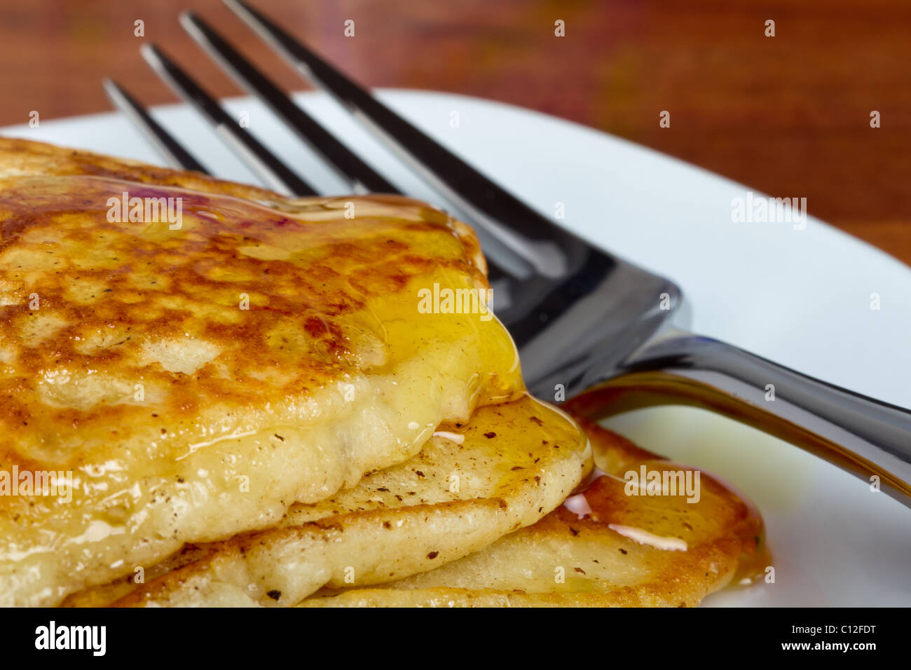 Süßes Frühstück Pfannkuchen auch bekannt als Drop Scones, Bratpfanne Scones und scotch Pfannkuchen. Stockfoto