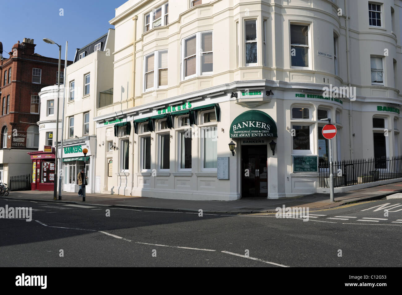 Banker Fish and Chips mitnehmen Restaurant in Brighton das Gebäude früher als eine bank Stockfoto