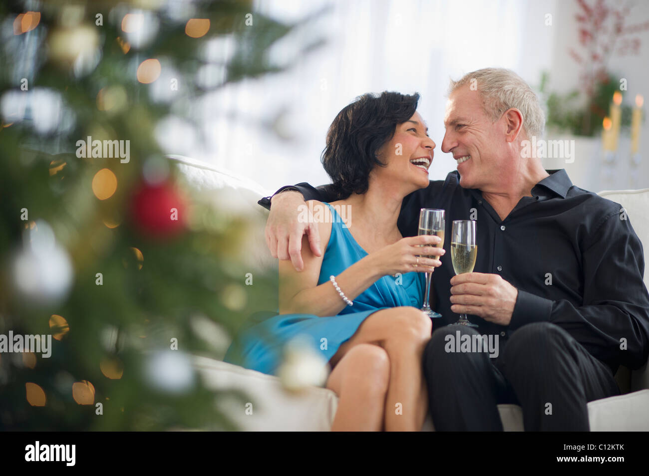 USA, New Jersey, New Jersey City, Happy älteres Paar auf Weihnachten Stockfoto