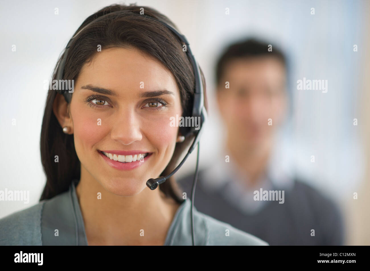 USA, New Jersey, Jersey City, Porträt von weiblichen Mitarbeiter des Kundendienstes Stockfoto