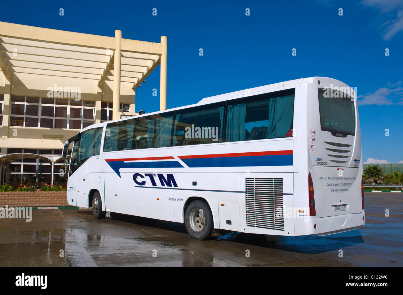 Bus moroccan -Fotos und -Bildmaterial in hoher Auflösung – Alamy