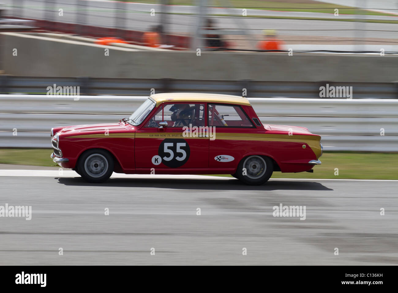 Ford Cortina in Silverstone Classic 2010. Stockfoto