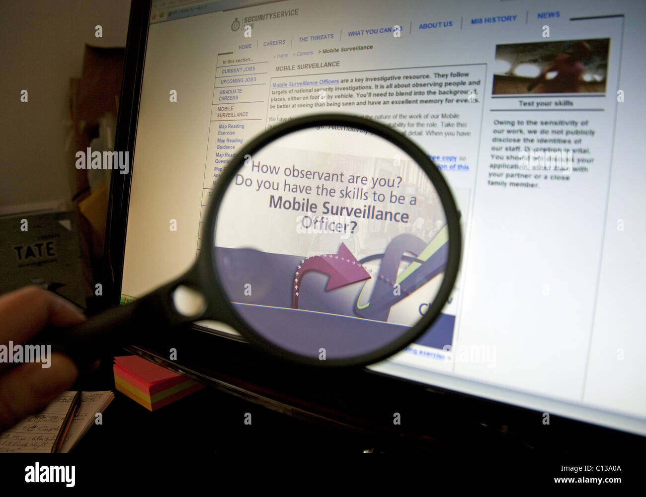 MI5 rekrutiert Überwachung Offiziere online, London Stockfoto