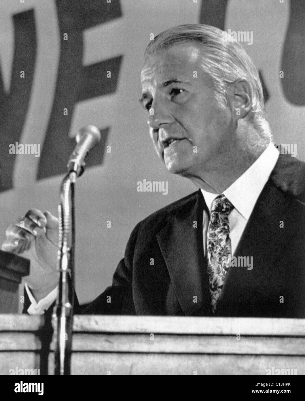 Vizepräsident Spiro T. Agnew Adressierung der Kane County Republican Rallye in St. Charles, Illinois. Er erklärte, dass "krankhafte Beschäftigung mit Watergate" Funktionsfähigkeit der Regierung droht. 8. September 1973 Stockfoto