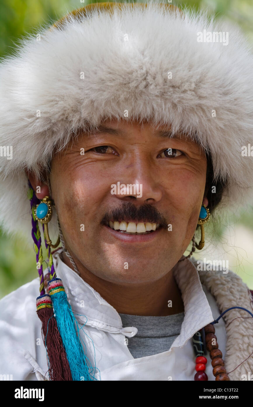 Lokalen Stammesmitglieder in Tracht kommen zum Ladakh Festival, Leh, Indien Stockfoto