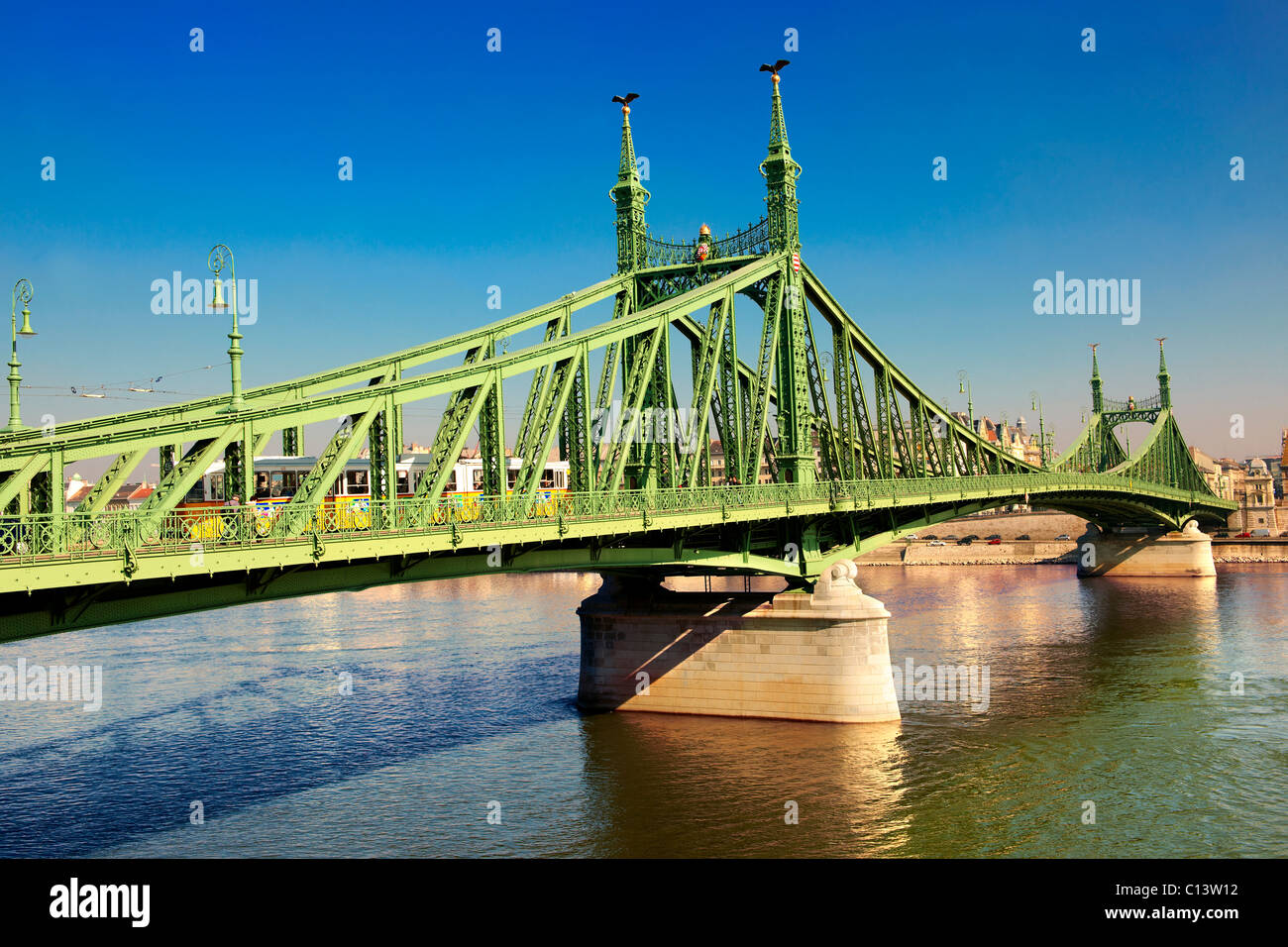 Freiheit oder Freiheitsbrücke (Szabadság híd,). Budapest, Ungarn Stockfoto