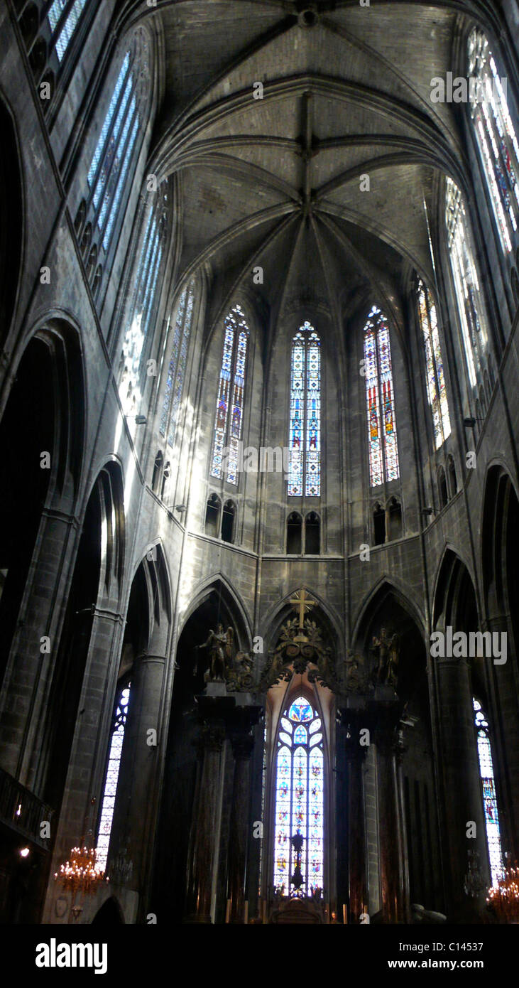 Inneren Narbonne Kathedrale. Frankreich Stockfoto