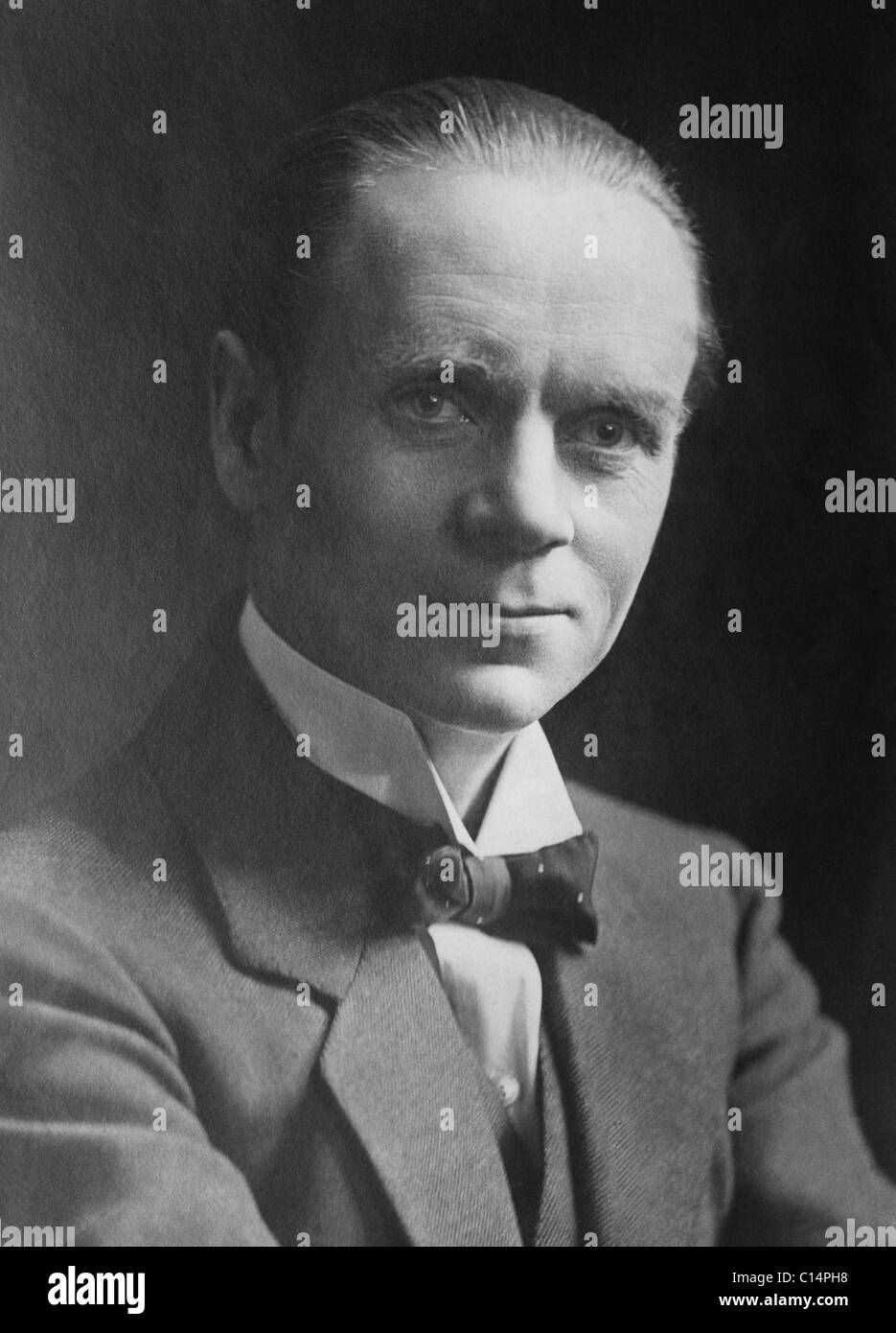 Britischer Journalist, Autor, Dozent und Labour Partei Wartungstafel Sir Norman Angell (1872 – 1967) - Gewinner des Friedens-Nobelpreis 1933. Stockfoto