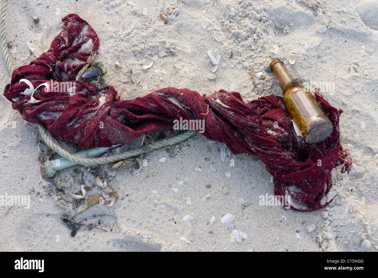 Verschmutzter Strand Stockfoto