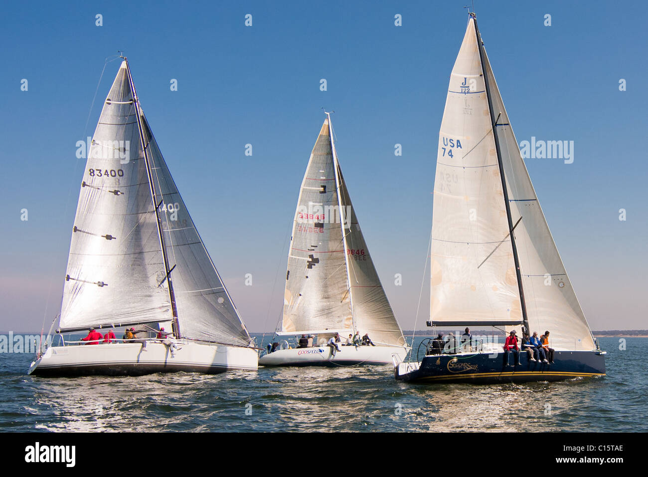 Segelboote und Yachten racing im Texoma Sailing Club Icebreaker 1, erste Club Segelboot Race 2011. Stockfoto