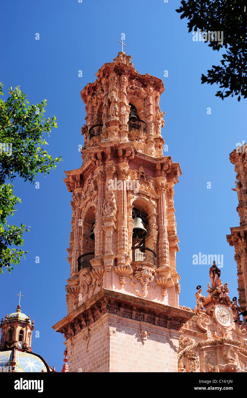 Glockenturm der Iglesia de Santa Prisca in Taxco, Bundesstaat Guerrero, Mexiko Stockfoto