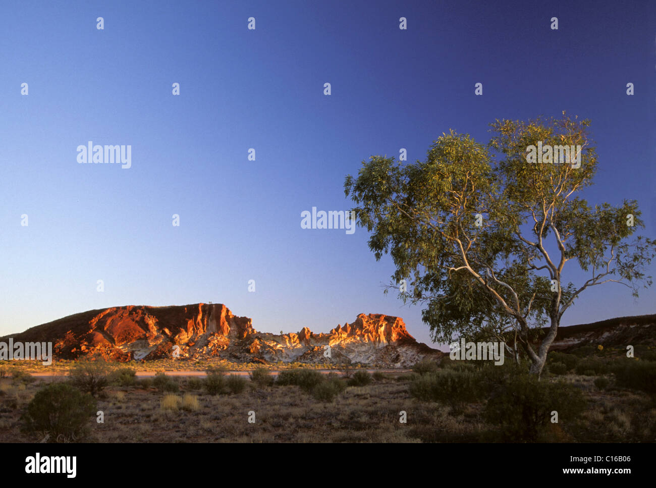 Rainbow Valley bei Sonnenuntergang, Red Centre, Northern Territory, Australien Stockfoto