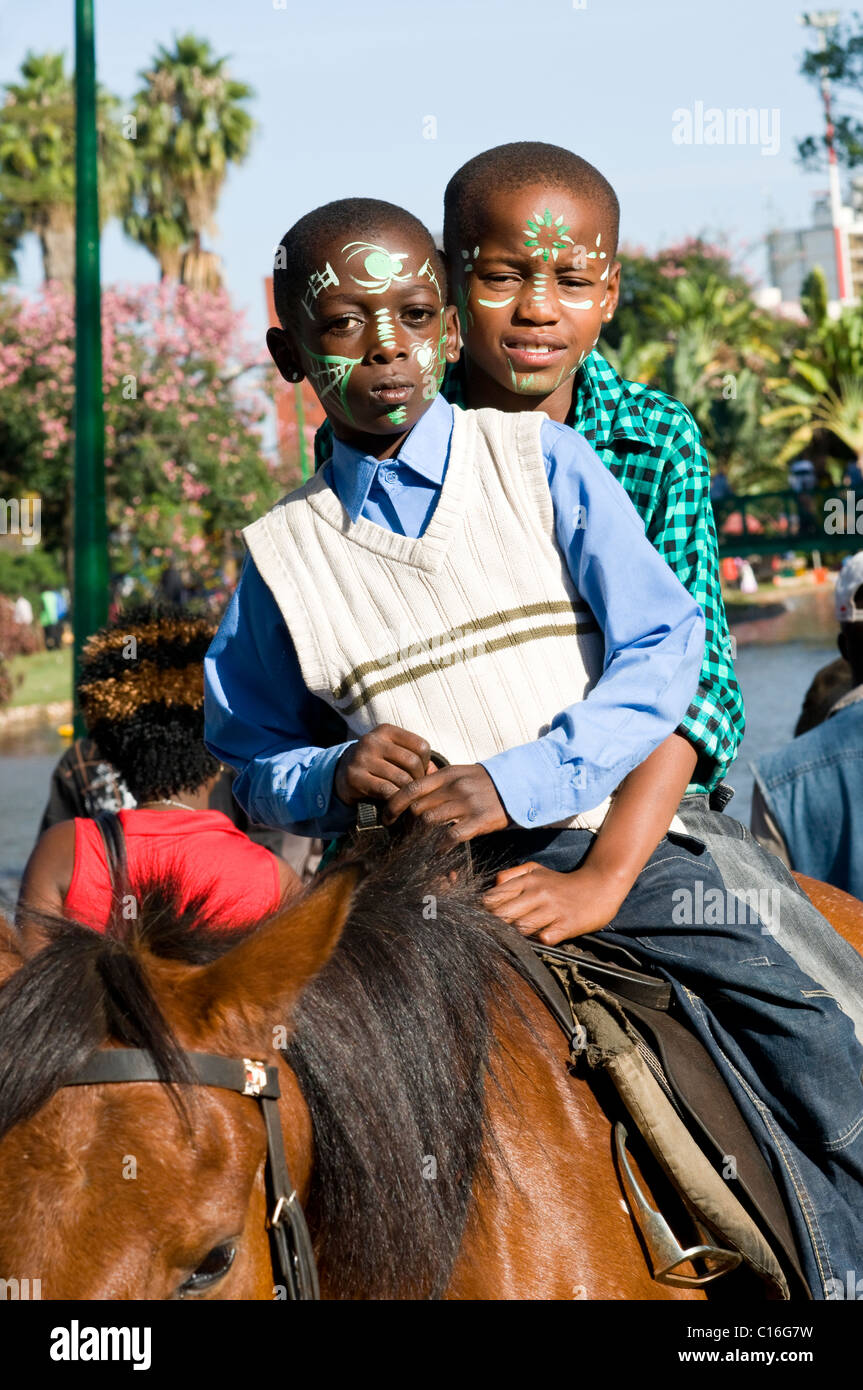 Pony Reiten Uhuru Park Nairobi Kenia Nairobi Kenia Stockfoto