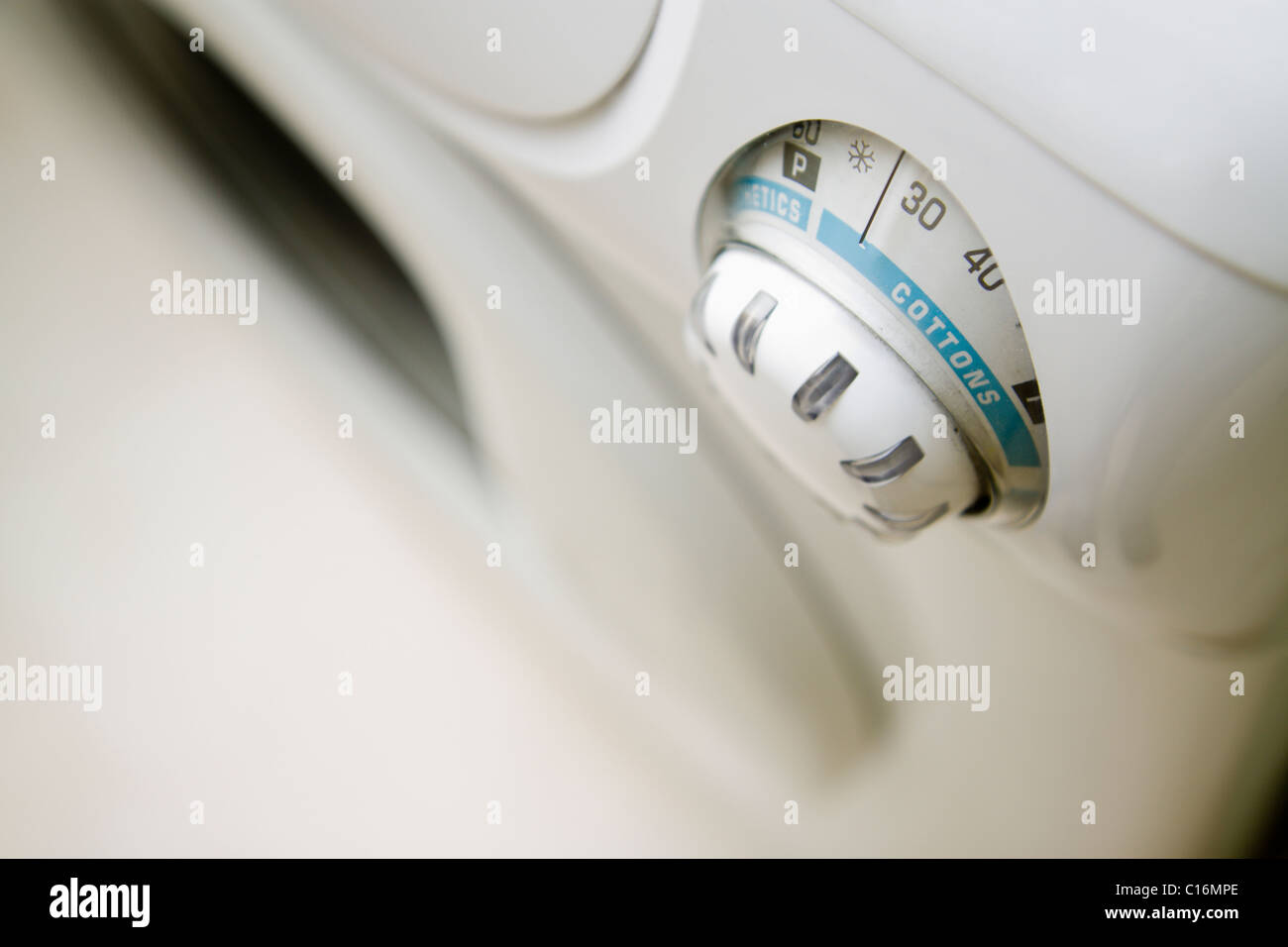 Eine Waschmaschine Zifferblatt eingestellt auf 30 Grad Stockfoto