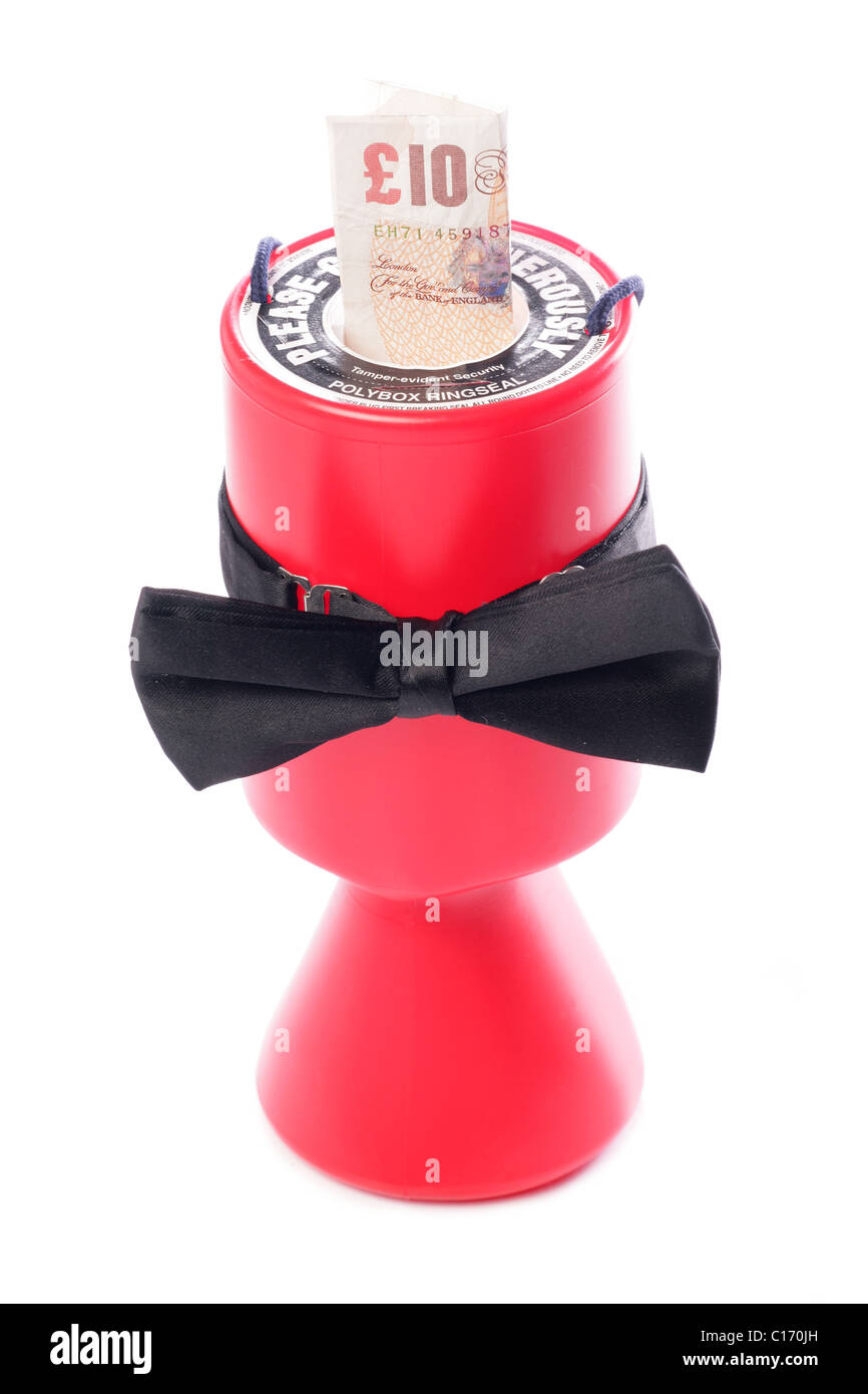 Schwarze Fliege Charity-Spende mit zehn Pfund Studio Ausschnitt Stockfoto