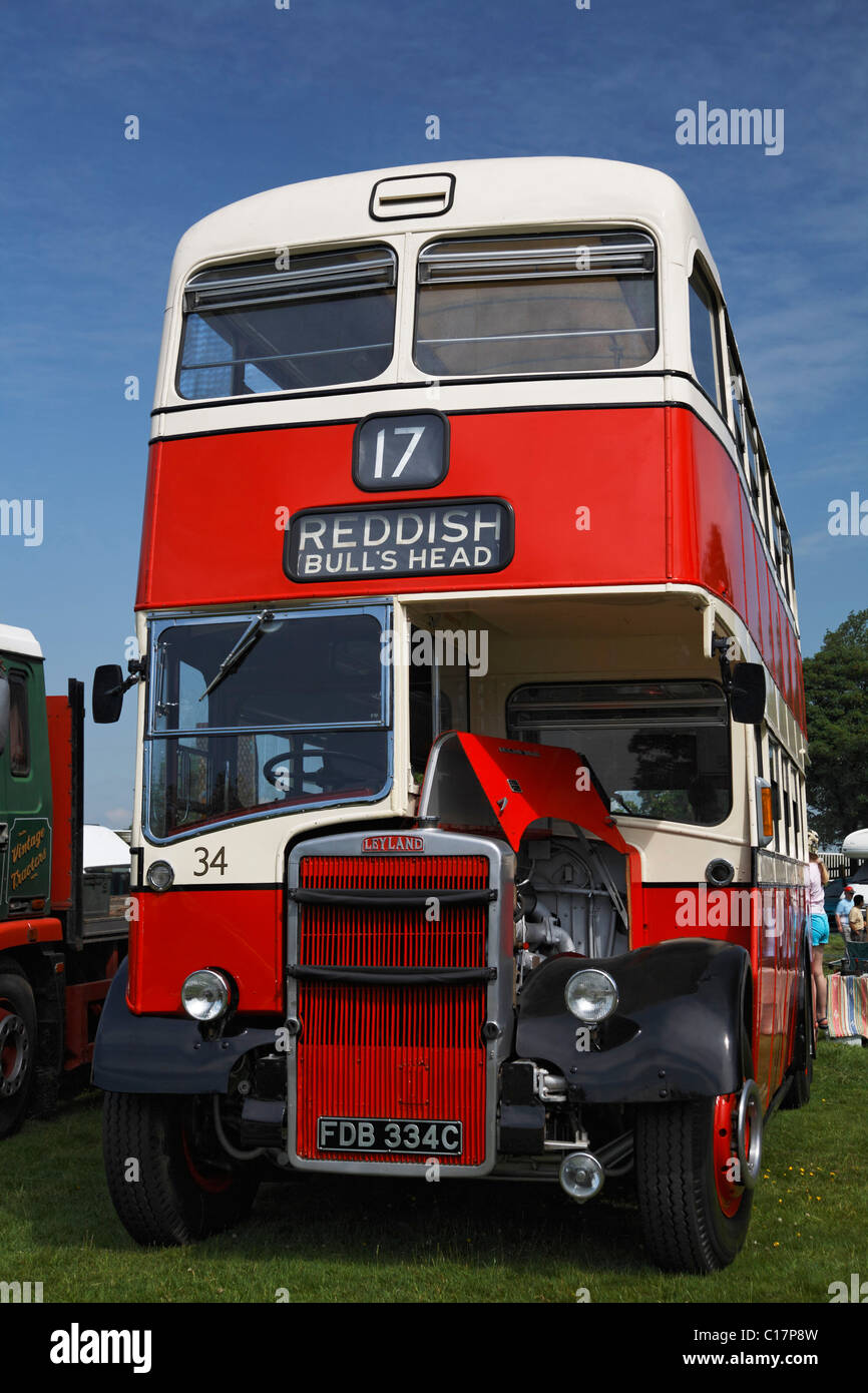 Roten Doppeldecker-Bus, Oldtimerbus, Congleton, Cheshire, England, Großbritannien, Europa Stockfoto
