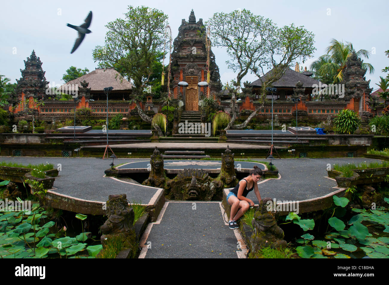 Pura Taman Saraswati Wasserpalastgarten Ubud Bali Indonesien Stockfoto