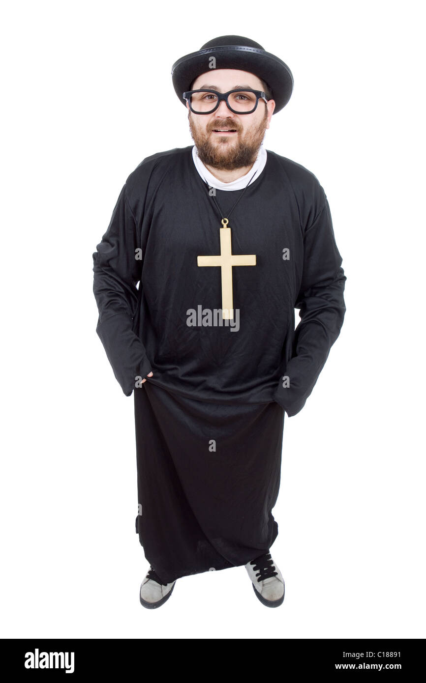 junger Mann verkleidet sich als Priester, isoliert auf weiss Stockfoto