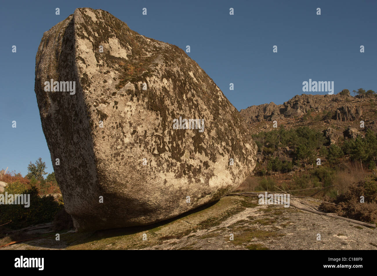 Granit Findlinge in O zu. Gondomar, Pontevedra, Galicien, Spanien. Stockfoto