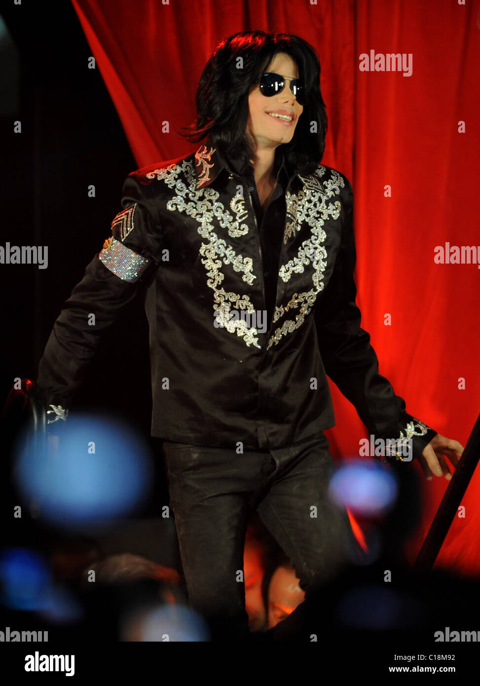 * JACKSON kündigt ABGESANG zeigt MICHAEL JACKSON wird ein spektakuläre ...