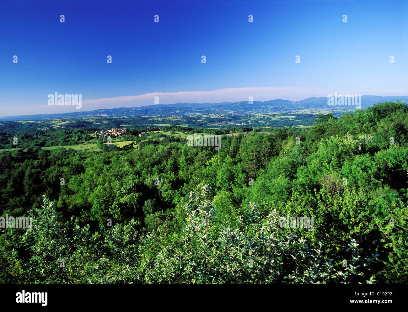 Frankreich, Puy de Dome, Livradois Region Ansicht des Pic De La Garde in der Nähe des Dorfes Saint-j Stockfoto