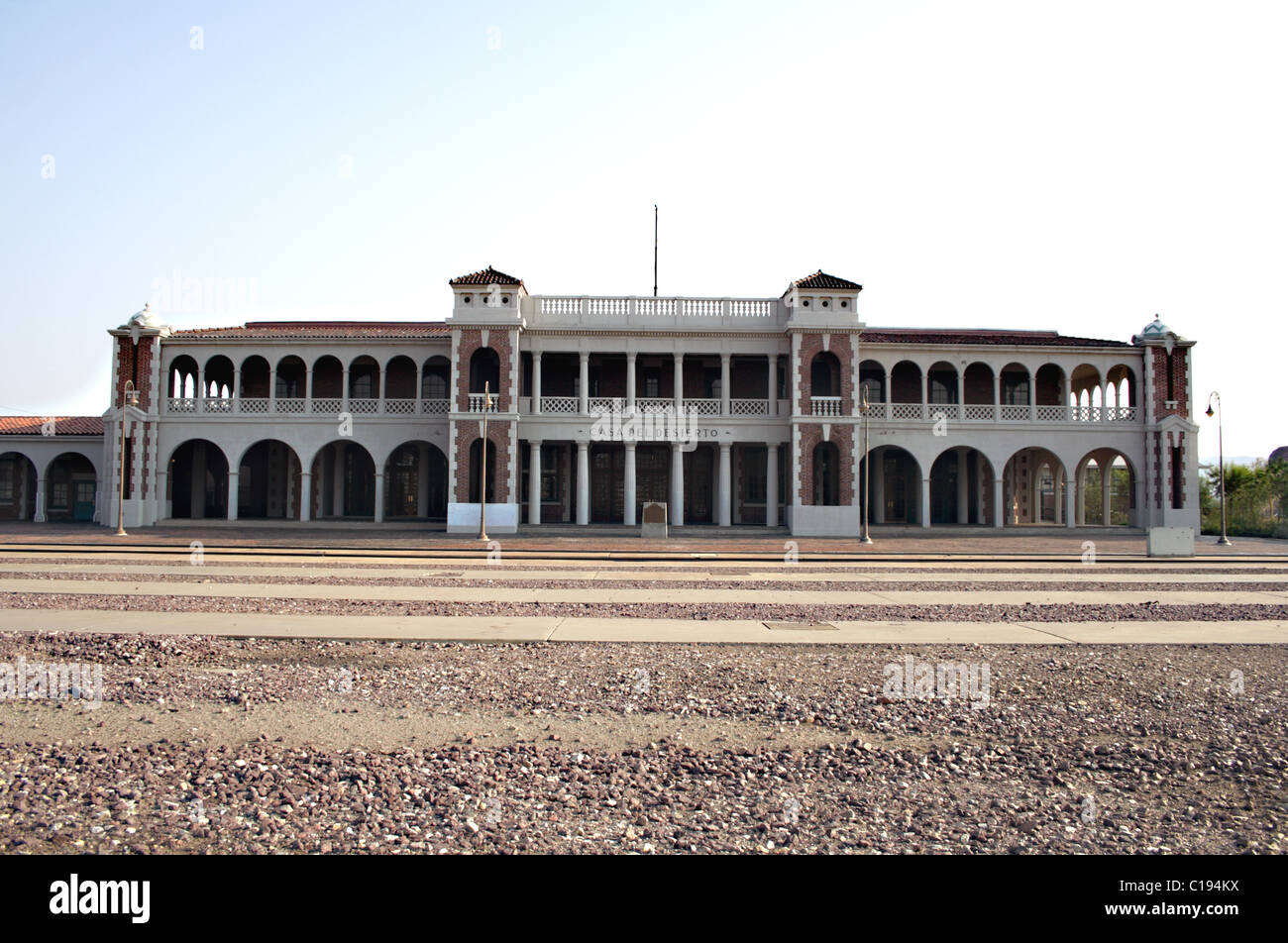 Harvey House Railroad Depot, bekannt als die Casa del Desierto, Barstow, Kalifornien, USA Stockfoto