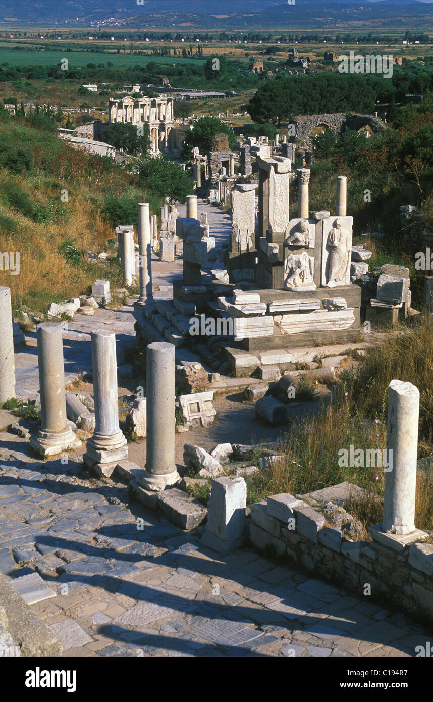 Türkei, Ägäis, antiken Stadt Ephesus, Celsus (Celsius) Bibliothek et Kuretenstraße Stockfoto