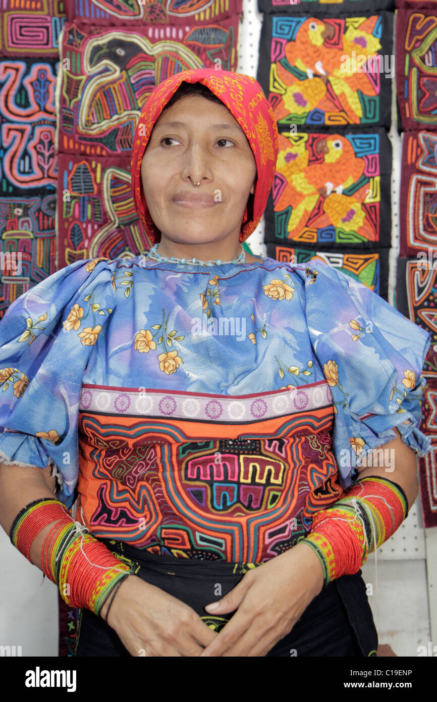 panama-traditionelle-kleid-stickerei-fotos-und-bildmaterial-in-hoher