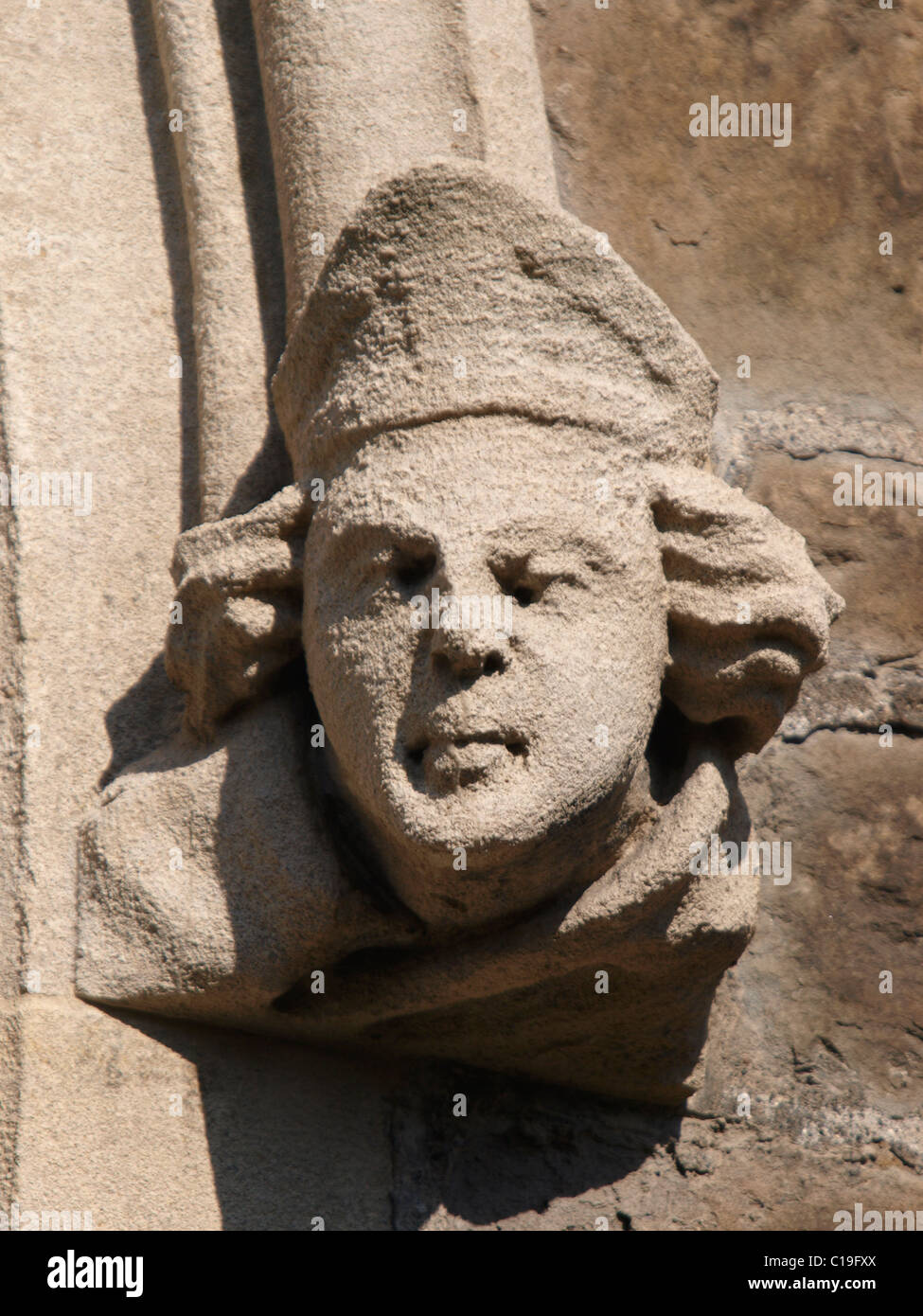 Stein gemeißelt Kopf auf eine Kirche, Ilfracombe, Devon, UK Stockfoto