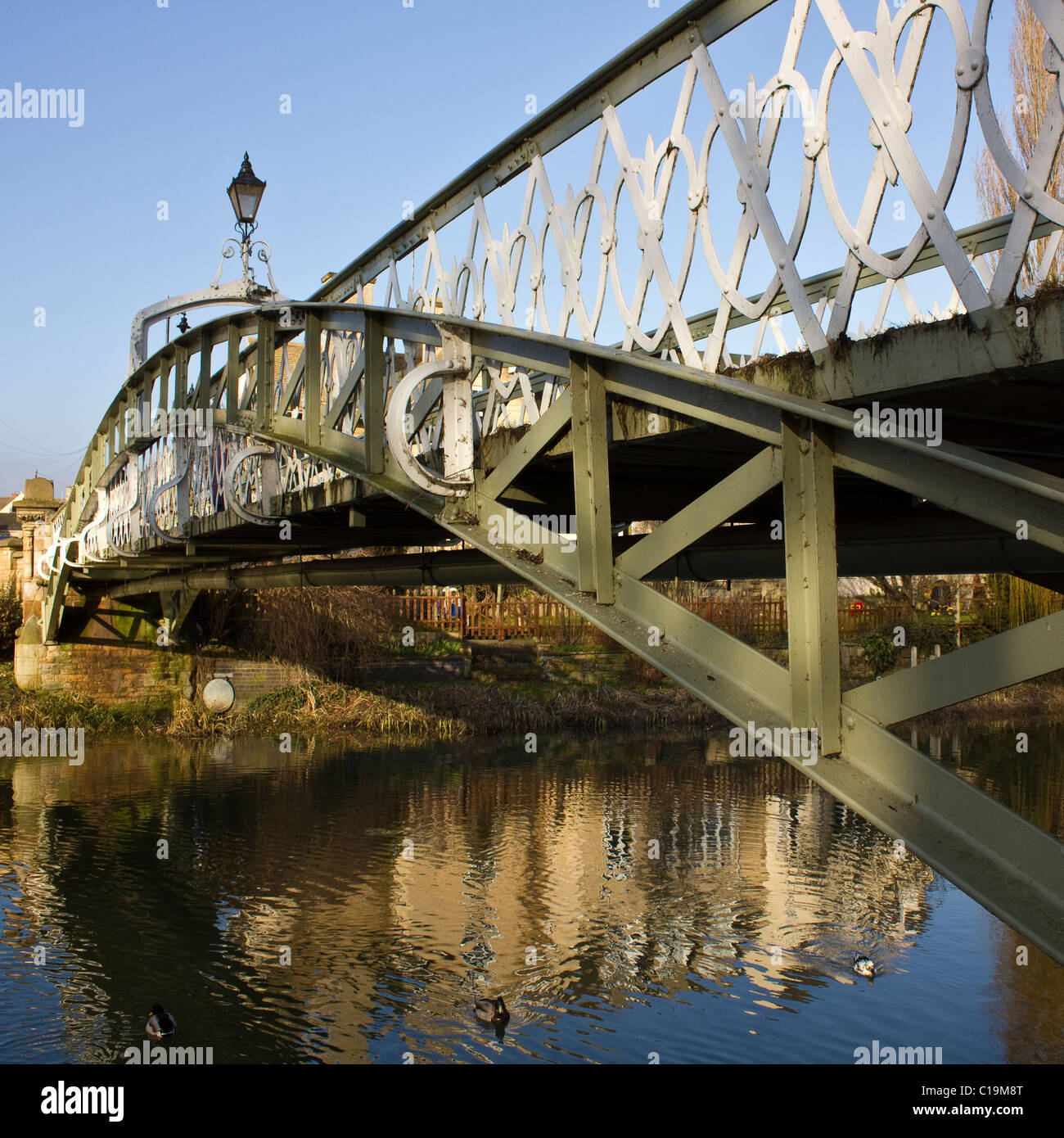 Albert Bridge (auch bekannt als Paradies-Brücke) über den Fluss Welland in Stamford, Lincolnshire, England Stockfoto