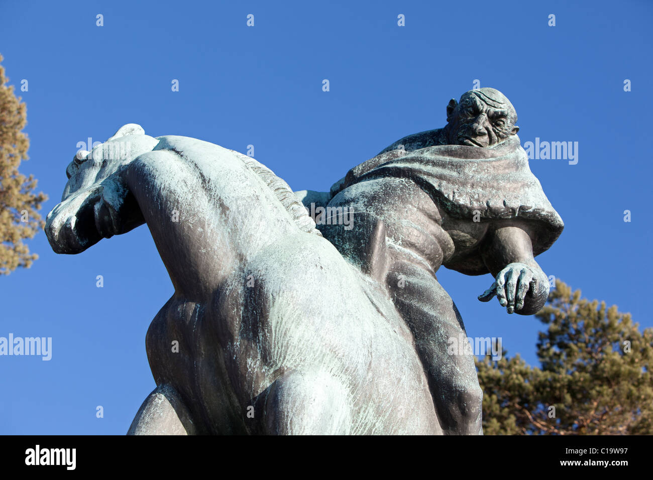 Carl Milles erstellt Folke Filbyter für Linköping, wo die Skulptur ein großer Brunnen, der Folkunga-Brunnen gehört. Stockfoto