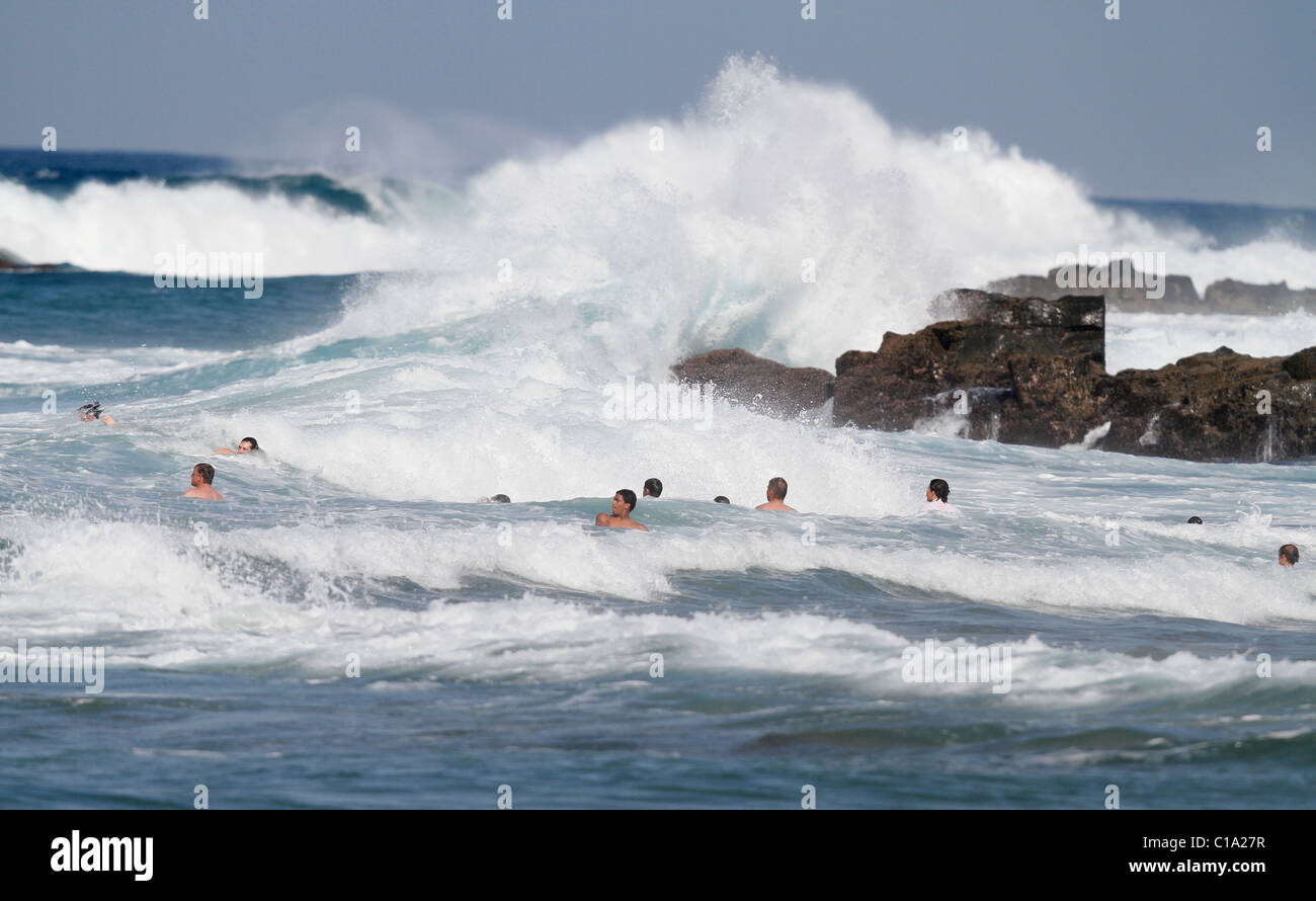 Menschen Sie Indischer Ozean BALLITO Südafrika BALLITO NATAL in Südafrika WILLARD Badestrand BALLITO 8. Juli 2010 Stockfoto