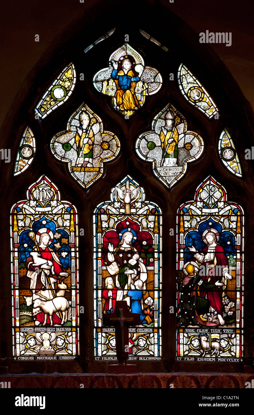 Südlichen Gang Ostfenster - Glasmalerei-Fenster - in St. Marys Church, Morpeth, Northumberland Stockfoto