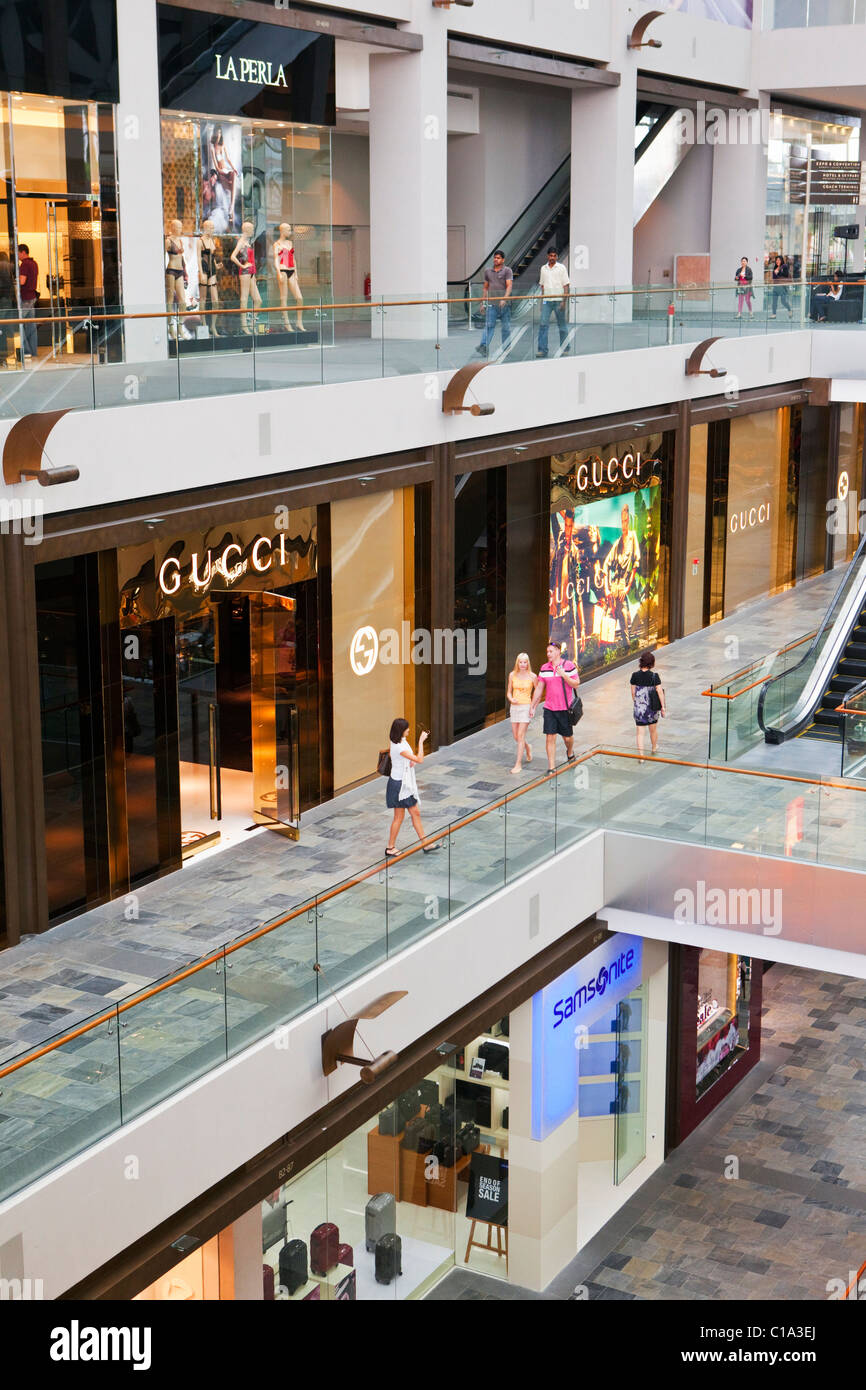 Die Shoppes at Marina Bay Sands - ein Einkaufszentrum in der Marina Bay Sands Hotel & Casino-Komplex, Singapur Stockfoto