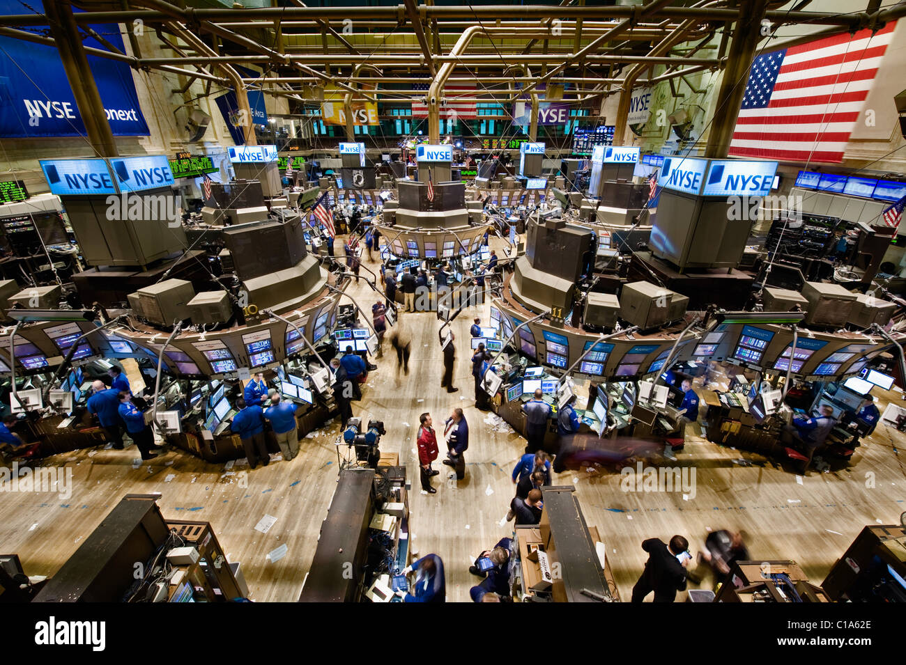 Blick nach unten auf dem Parkett der New Yorker Börse in New York City. Stockfoto