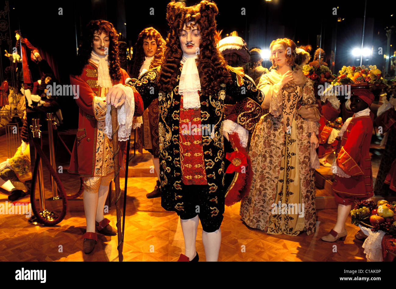 Frankreich, Paris, Grevin Museum, historische Szene von Wachs Figuren: König Louis XIV und sein Hof Stockfoto