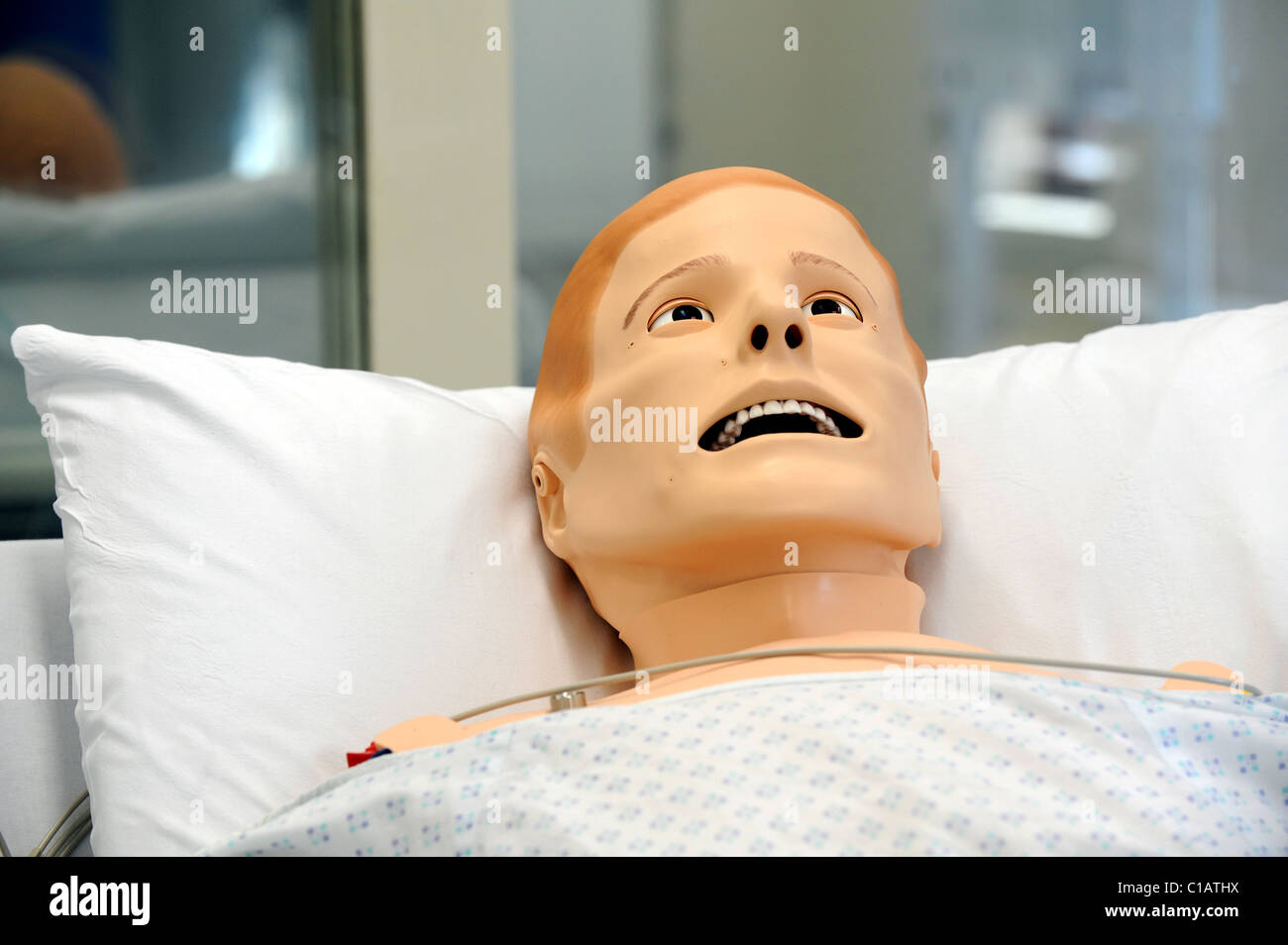 SimMan 3G ein neuer Dummy-Patient, der wie ein Mensch in der neuen Simulation Suite in Worthing Krankenhaus reagiert Stockfoto