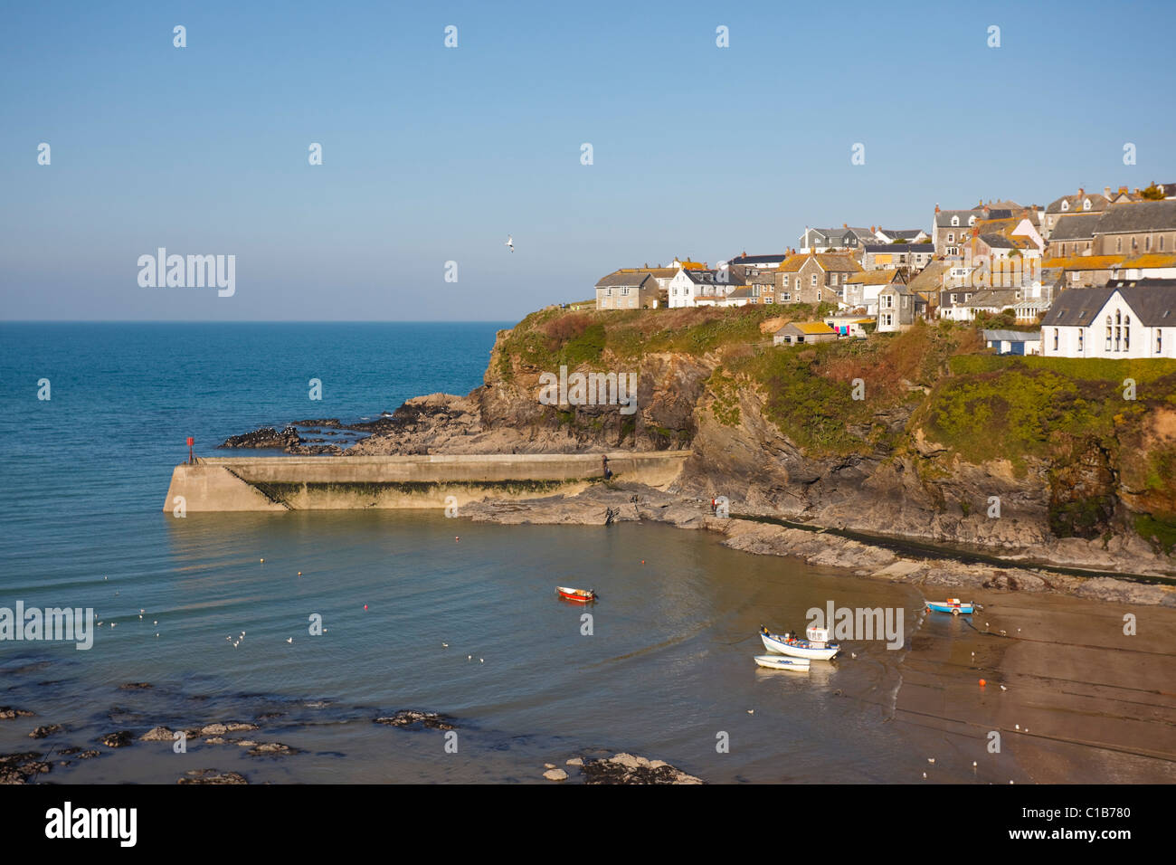 Veiw über Port Isaac, Cornwall. Einstellung für die Fernsehserie "Doc Martin" als Portwenn Stockfoto