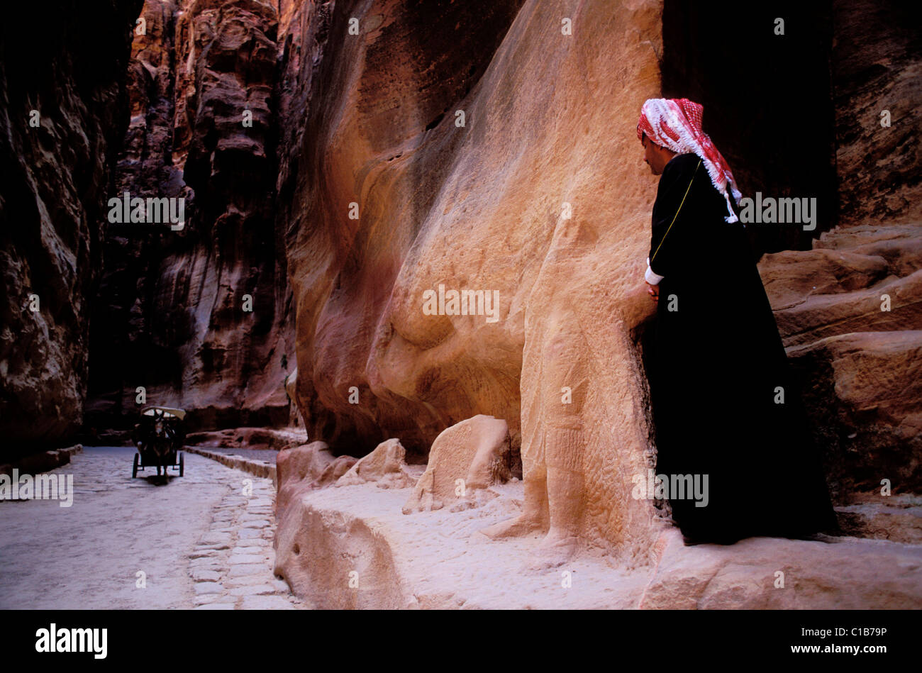 Jordanien, Petra, Kamel-Treiber "lebensgroße Skulptur mit seinem Tier in den Wadi Mousa Sîq (entdeckt, 1988) Stockfoto