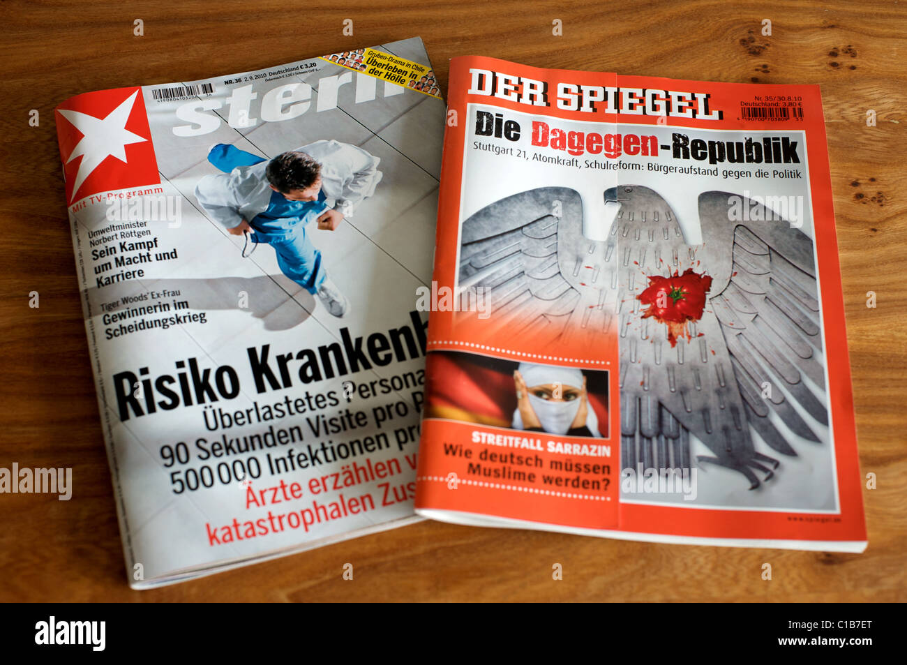 Stern und Der Spiegel, deutsche wöchentliche Nachrichtenmagazine Stockfoto