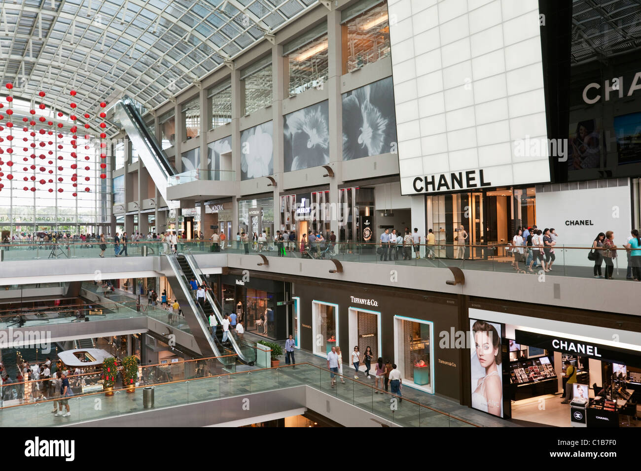 Die Shoppes at Marina Bay Sands - ein Einkaufszentrum in der Marina Bay Sands Hotel & Casino-Komplex, Singapur Stockfoto