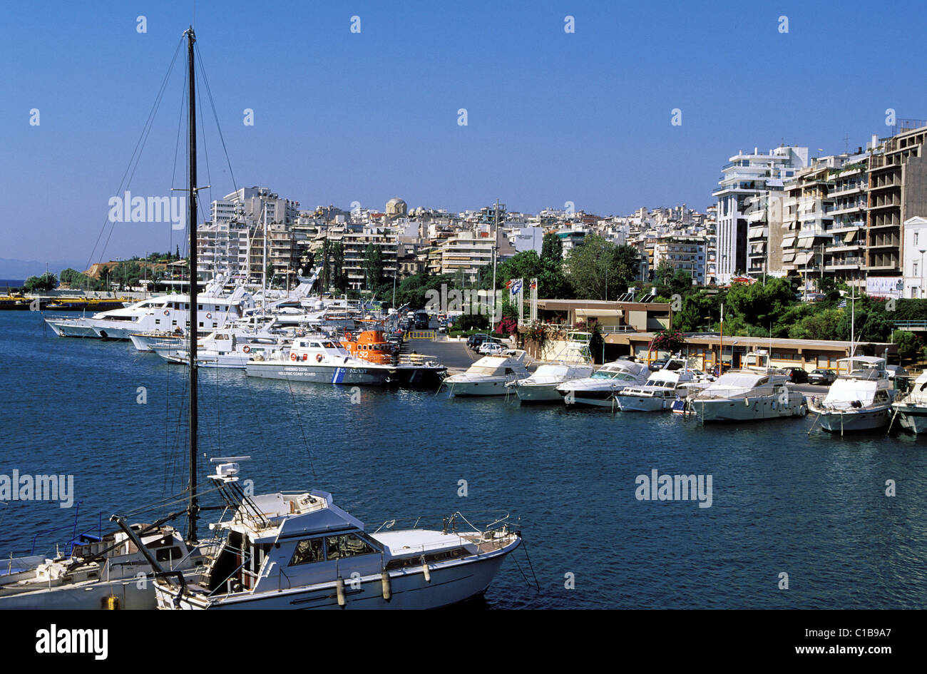 Griechenland, Athen, Pachalimani, Wohnquartier direkt am Meer Stockfoto
