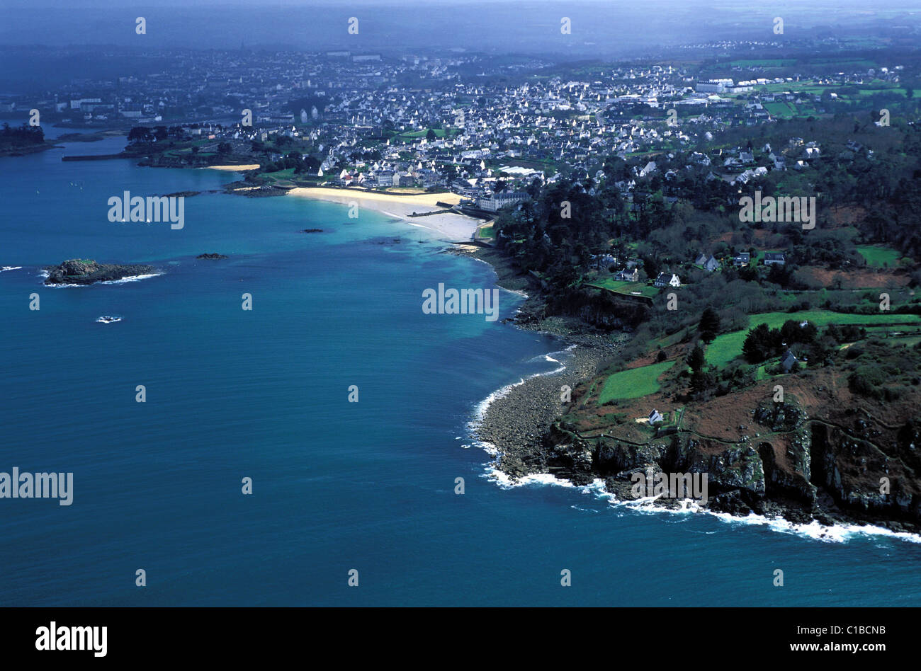Stadt Frankreichs, Finistere, Douarnenez, die White Sand (Luftbild) Stockfoto