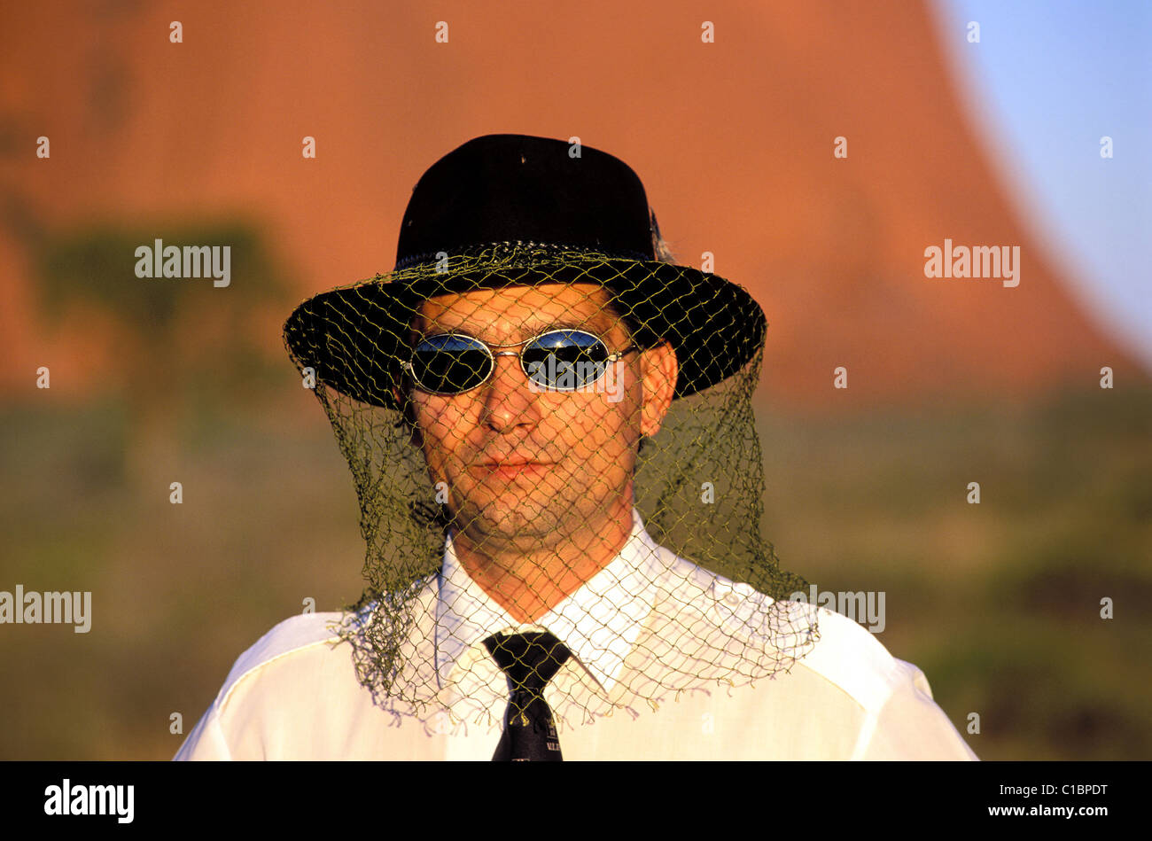 Australia Northern Territory Nationalpark Uluru-Kata Tjuta Ayers Rock oder Uluru Weltkulturerbe von UNESCO-Touristen mit Stockfoto