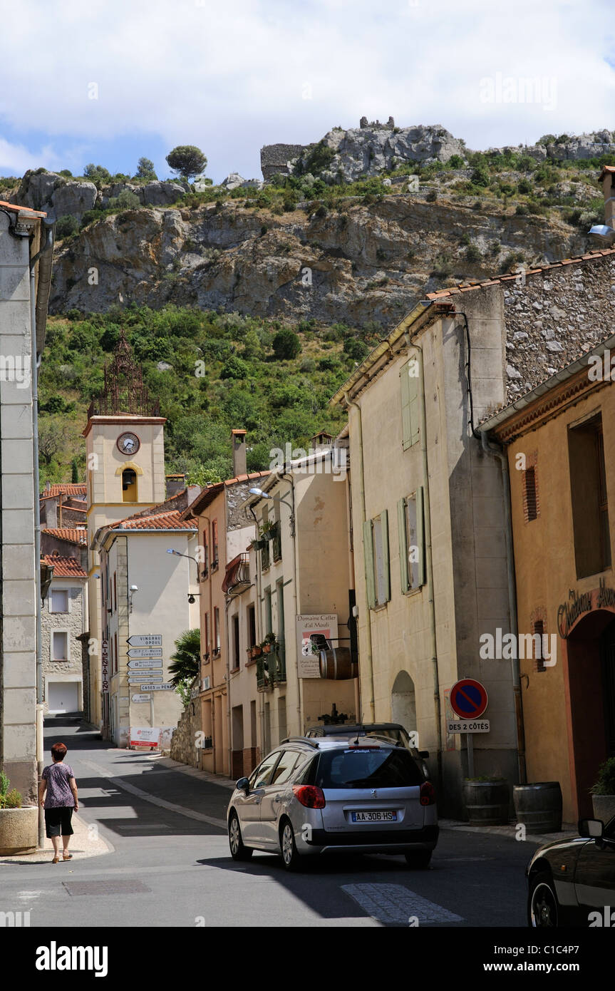 Tautavel einer französischen Kleinstadt in der Region Roussillon im Süden Frankreichs Stockfoto
