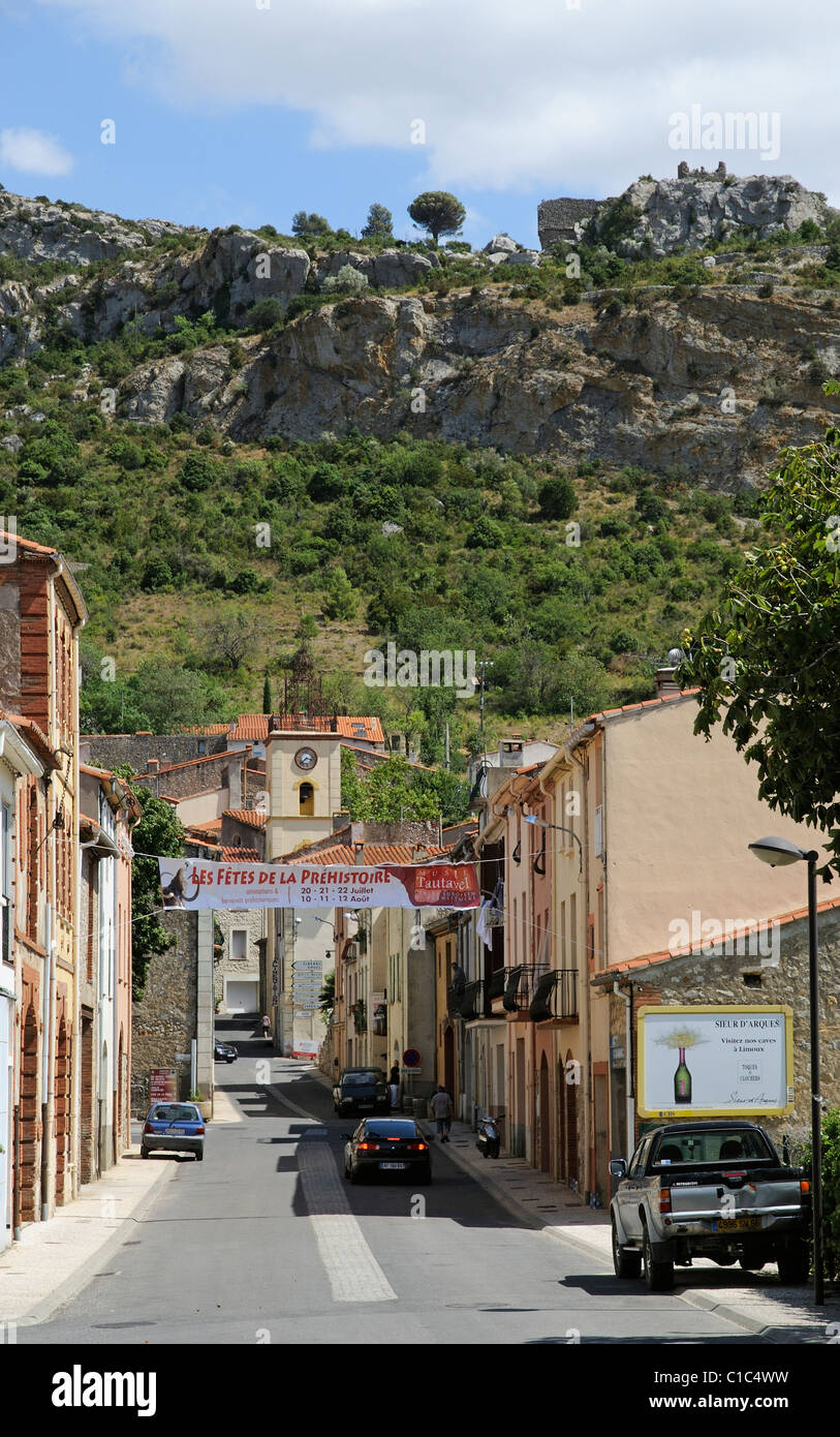 Tautavel einer französischen Kleinstadt in der Region Roussillon im Süden Frankreichs Stockfoto