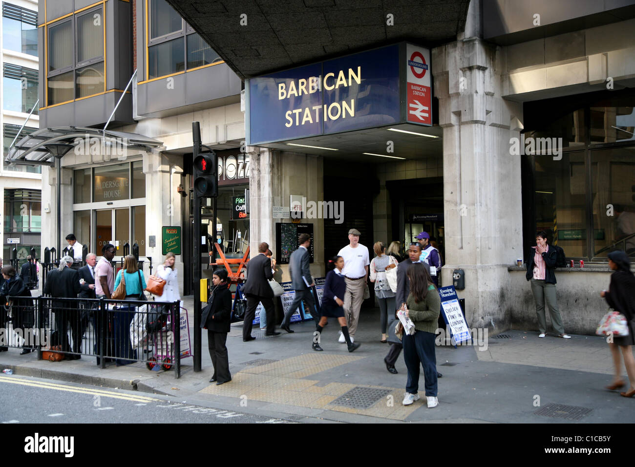 Allgemeine Ansicht Gv Barbican u-Bahnstation im Barbican, London, England. Stockfoto