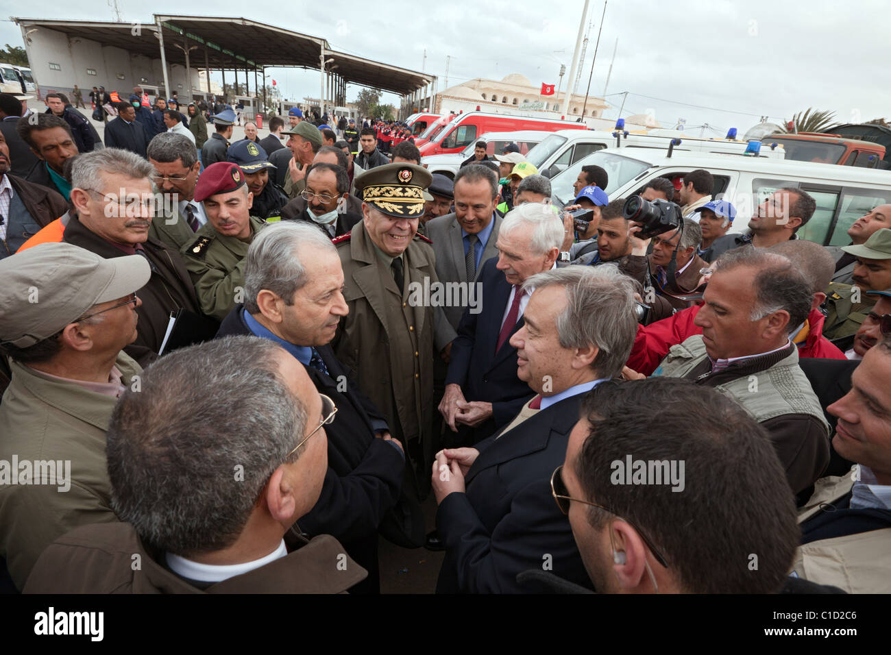 UN-Hochkommissar für Flüchtlinge António Guterres an der tunesischen Grenze, Ben Gardane, Tunesien Stockfoto